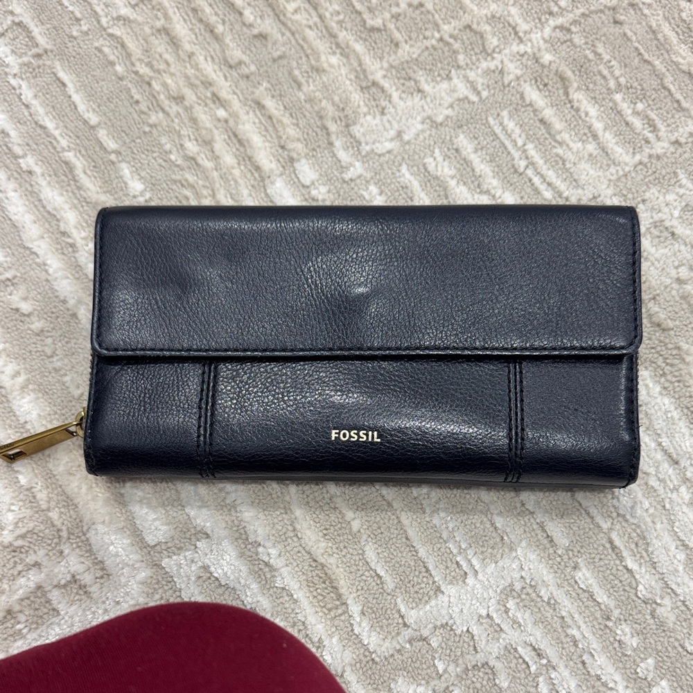 Fossil Midnight dark navy Leather wallet